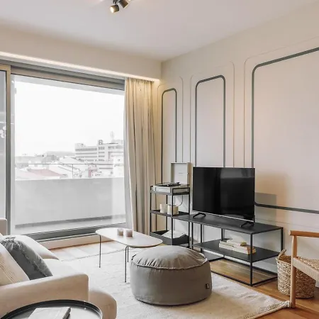 Berlengas - 2 Bedroom And Parking In Arroios Apartman *