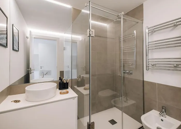 Apartamento Berlengas - 2 Bedroom And Parking In Arroios *